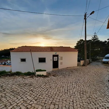 Between Mountain And Sea Alcabideche