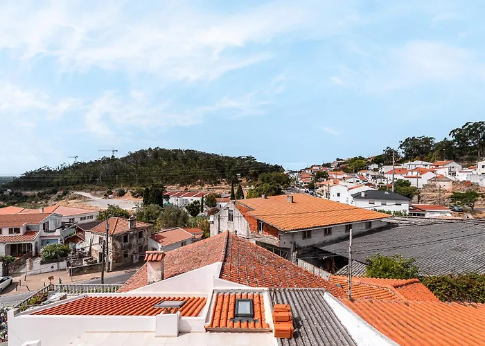 Between Mountain And Sea * Alcabideche